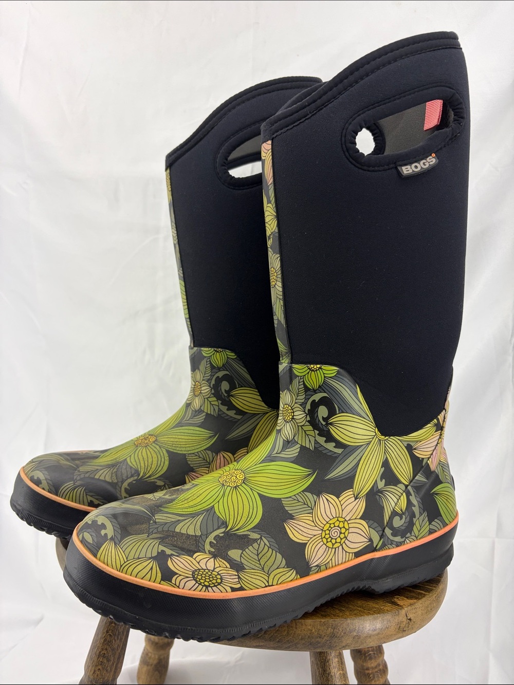 Bogs Classic High Stargazer Boots w/ Vibrant Floral Print, Neoprene Rubber, 8